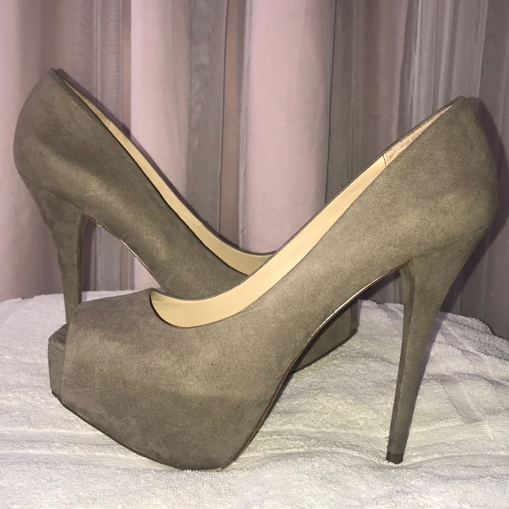 Zara Peep-toe Platform Pumps